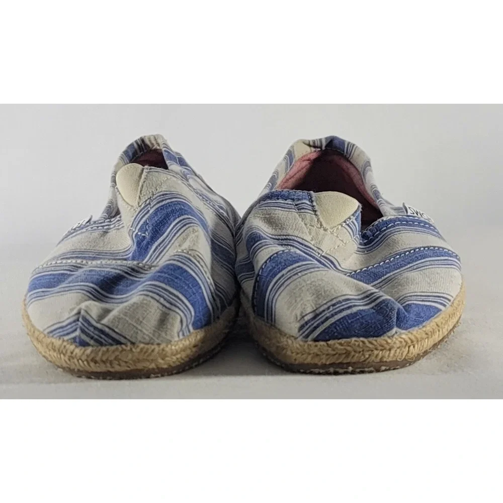 Toms Women's Size 6 W Blue And White Striped Canvas Slip On Casual Loafers Flats